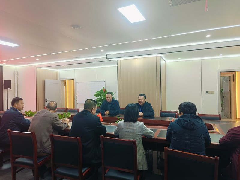   2024年11月政協(xié)領(lǐng)導走訪(fǎng)委員，為企業(yè)排憂(yōu)解難